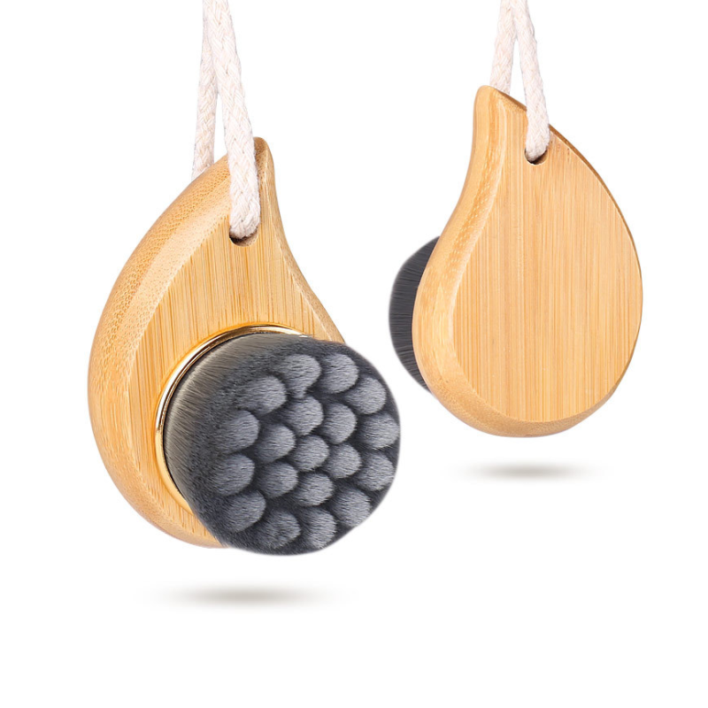 Facial cleaning brush