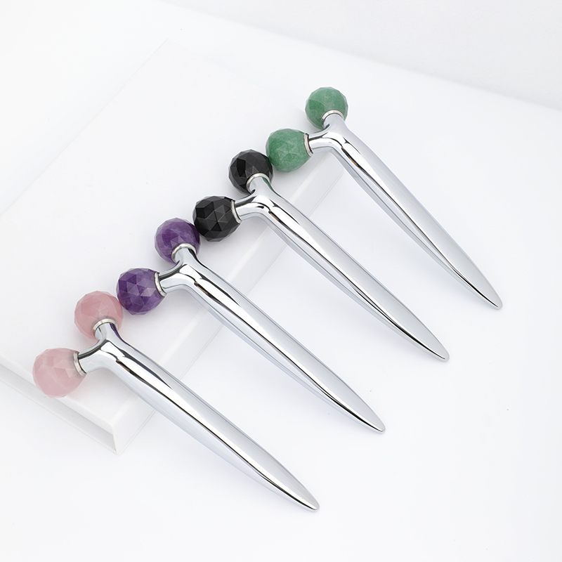 Facial roller